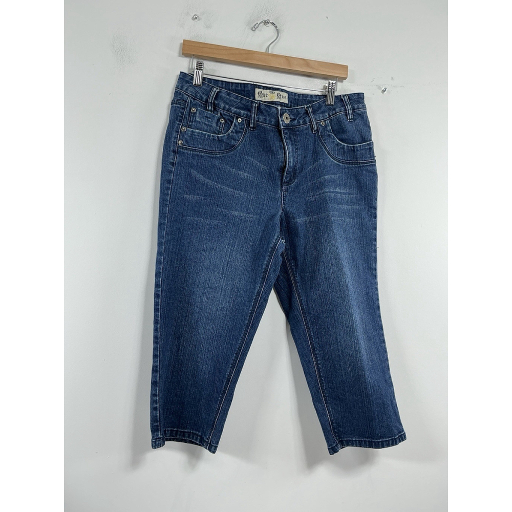 Womans Excellent Condition One One Capri Blue Jeans 12 0109/J-3
